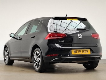 Used Volkswagen Golf 2019 for sale - 76897706: Photo