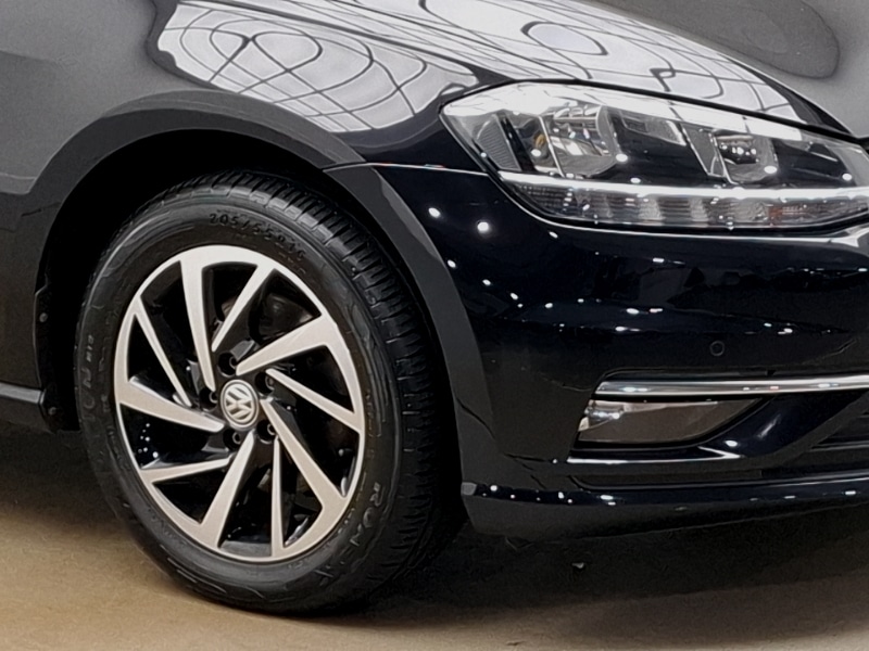 Used Volkswagen Golf 2019 for sale - 76897706: Photo 9