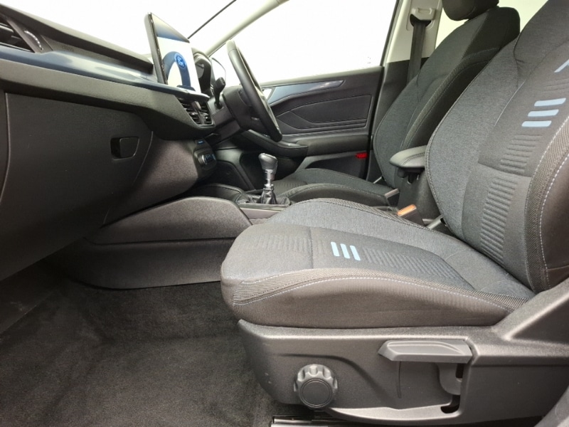 Used Ford Focus 2023 for sale - 76195829: Photo 5