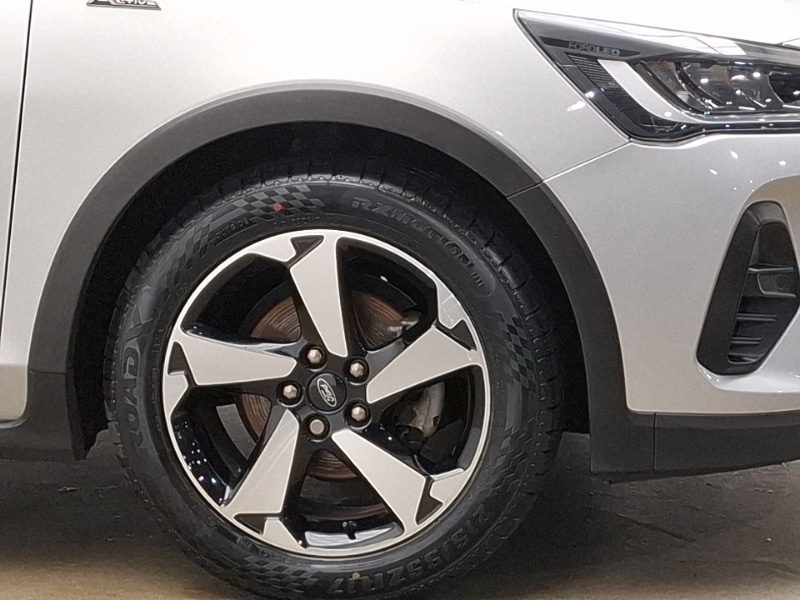 Used Ford Focus 2023 for sale - 76195829: Photo 9