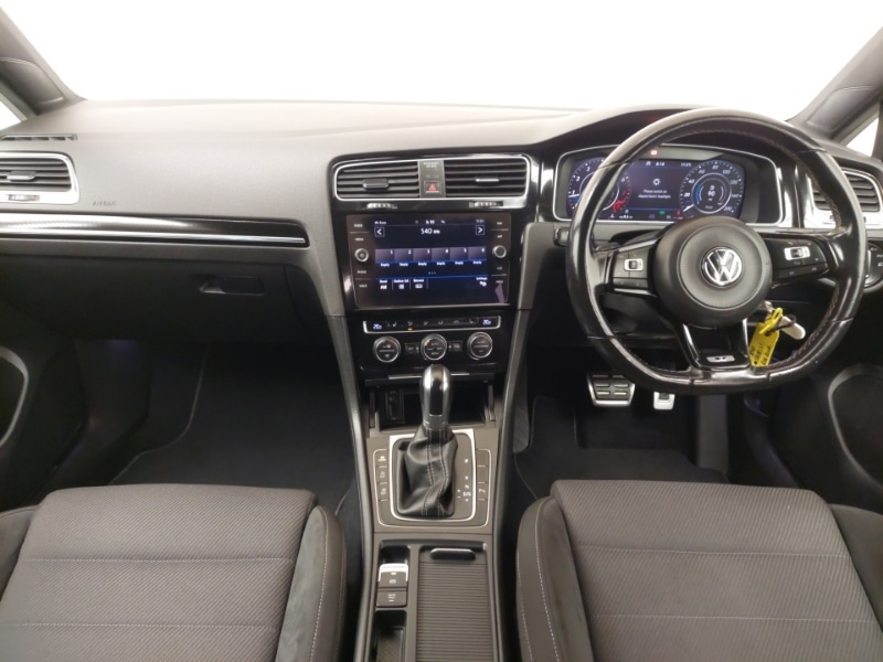 Used Volkswagen Golf 2018 for sale - 78033289: Photo 2