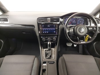 Used Volkswagen Golf 2018 for sale - 78033289: Photo