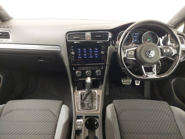 Used Volkswagen Golf 2018 for sale - 76183325: Photo 2