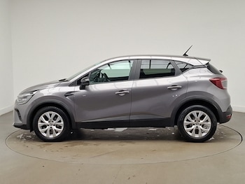 Used Renault Captur 2022 for sale - 79368105: Photo