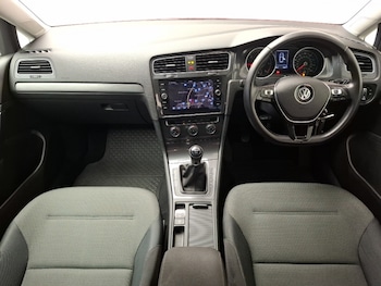Used Volkswagen Golf 2019 for sale - 79447545: Photo
