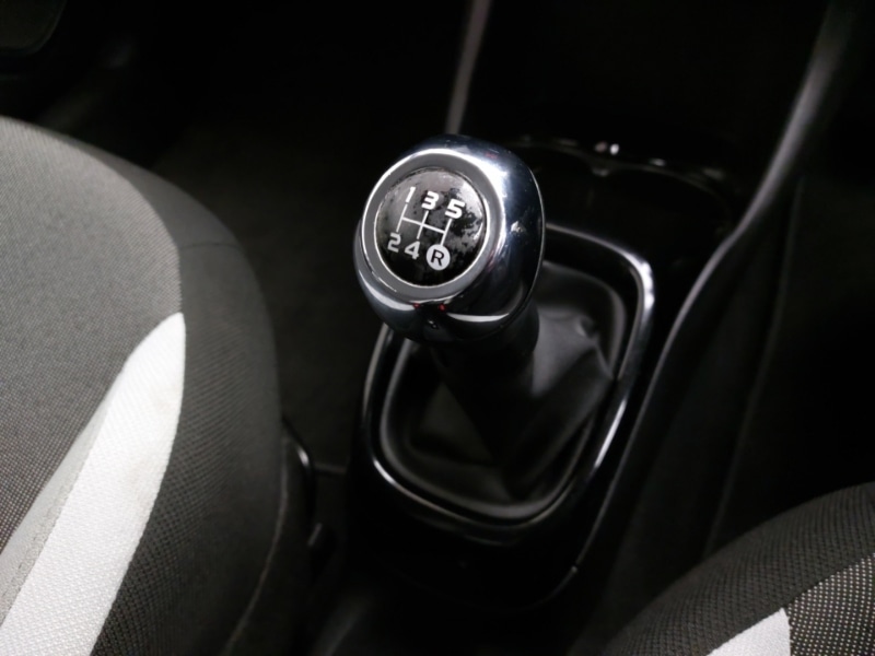 Used Toyota AYGO 2017 for sale - 77214254: Photo 15