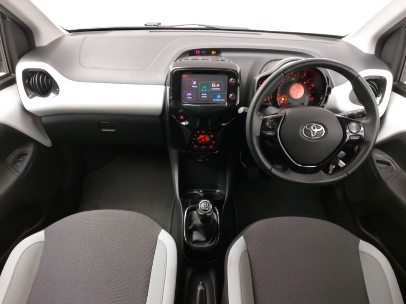 Used Toyota AYGO 2017 for sale - 77214254: Photo 2