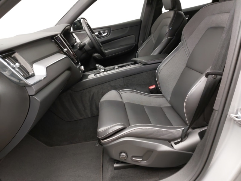 Used Volvo XC60 2022 for sale - 76628977: Photo 5