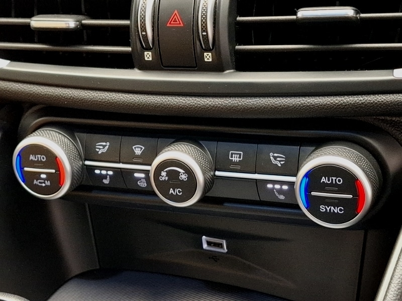 Used Alfa Romeo Giulia 2017 for sale - 76571449: Photo 18