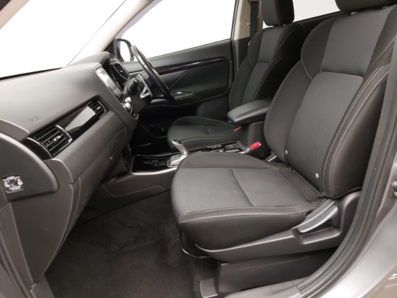 Used Mitsubishi Outlander 2021 for sale - 76478304: Photo 5
