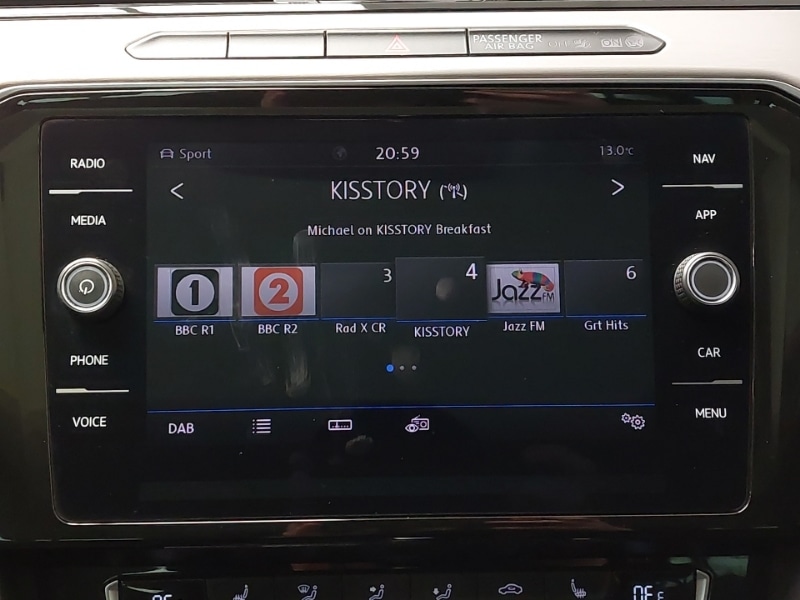 Used Volkswagen Passat 2018 for sale - 76947620: Photo 10