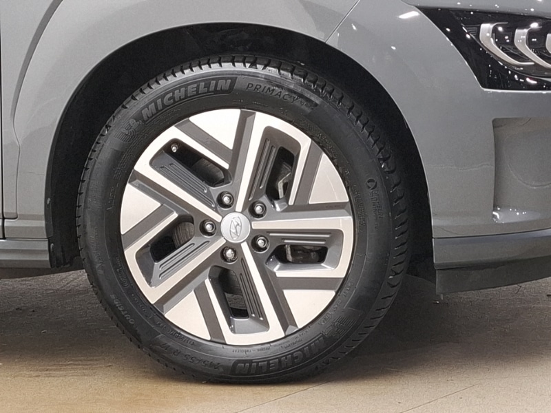 Used Hyundai KONA 2022 for sale - 76166136: Photo 9
