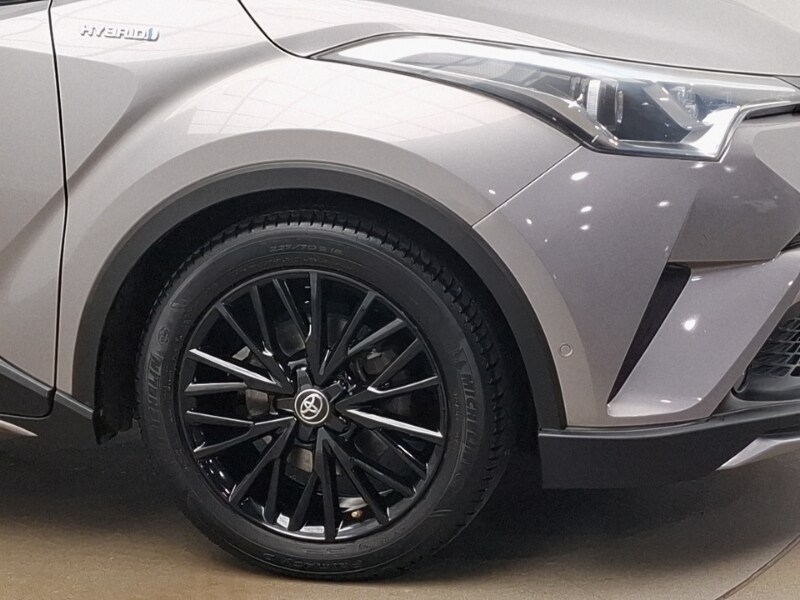 Used Toyota C-HR 2017 for sale - 77352977: Photo 9