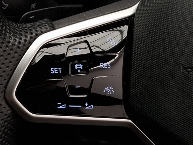 Used Volkswagen Tiguan 2023 for sale - 77105603: Photo 17