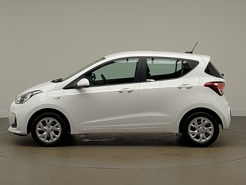 Used Hyundai i10 2019 for sale - 76537361: Photo 4