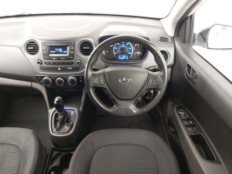 Used Hyundai i10 2019 for sale - 76537361: Photo 7