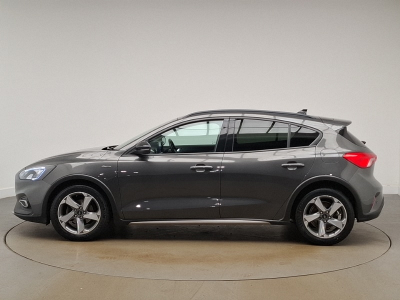 Used Ford Focus 2021 for sale - 76183429: Photo 4