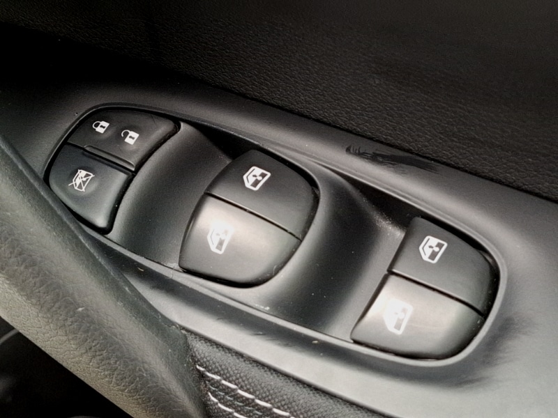 Used Nissan Qashqai 2017 for sale - 76144784: Photo 15