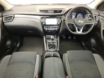 Used Nissan Qashqai 2017 for sale - 76144784: Photo