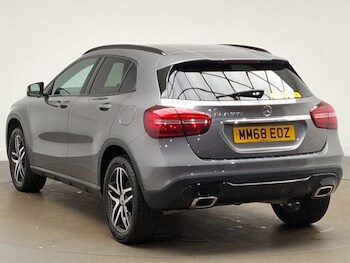 Used Mercedes-Benz GLA 2018 for sale - 77832714: Photo