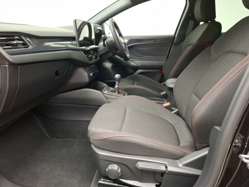 Used Ford Focus 2023 for sale - 78113682: Photo 5