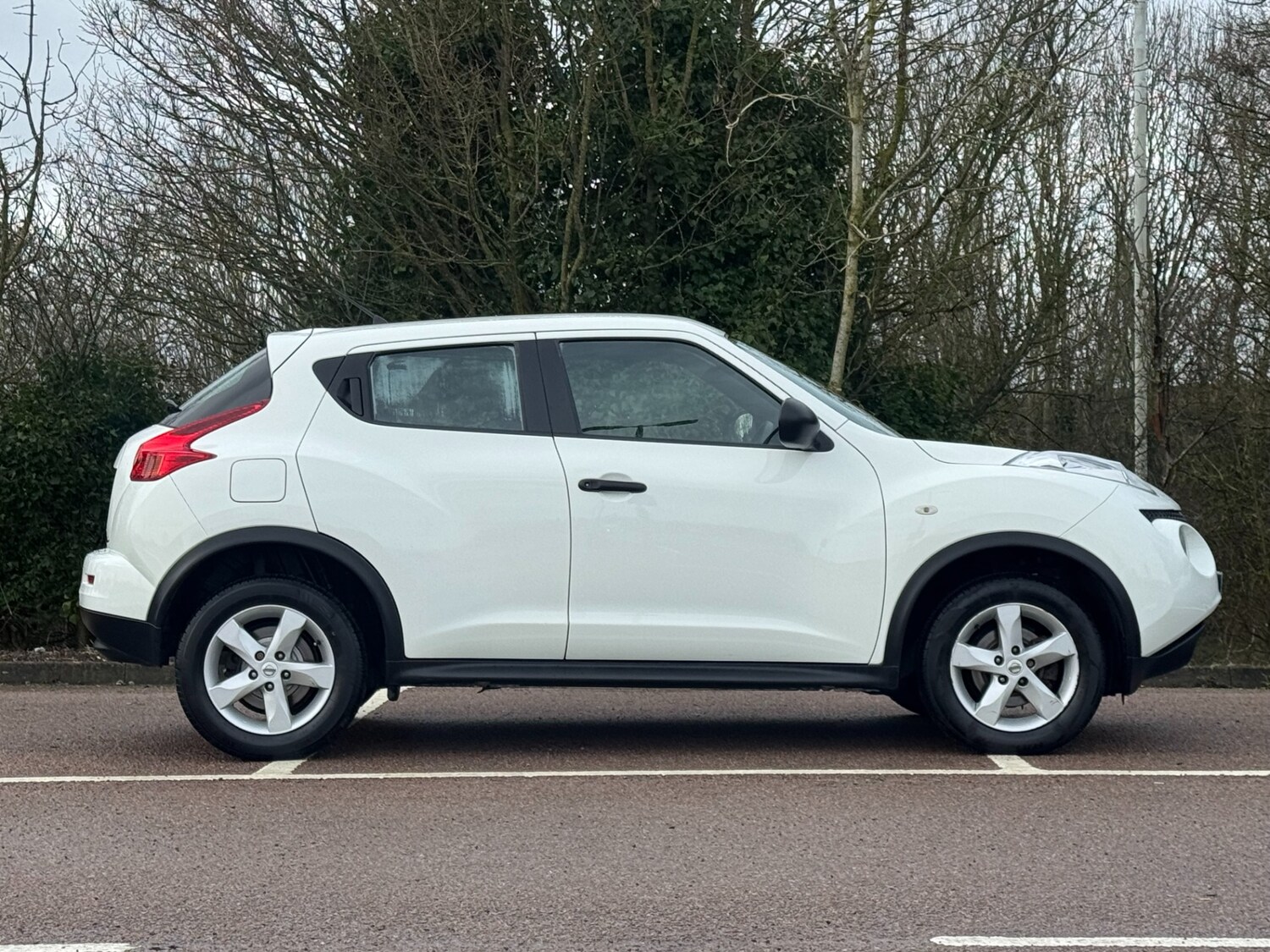 Used Nissan Juke 2011 for sale - 77630043: Photo 16