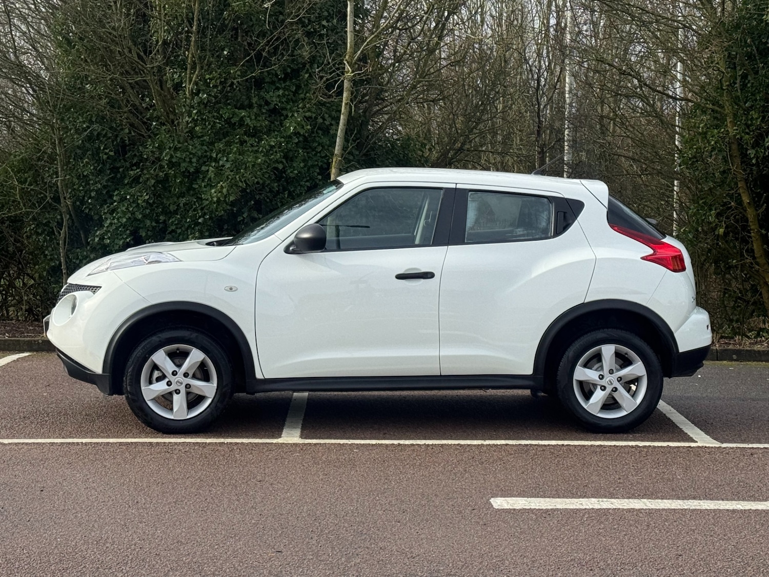 Used Nissan Juke 2011 for sale - 77630043: Photo 4
