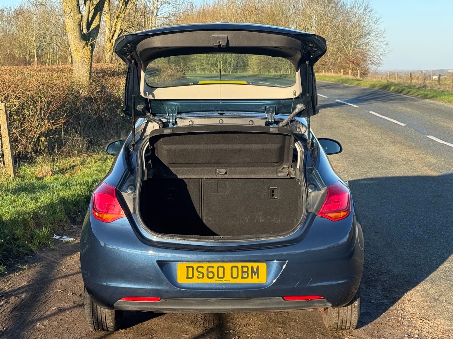 Used Vauxhall Astra 2010 for sale - 77262408: Photo 17