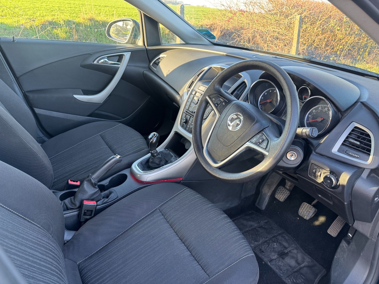 Used Vauxhall Astra 2010 for sale - 77262408: Photo 24