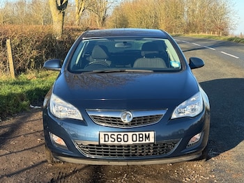 Used Vauxhall Astra 2010 for sale - 77262408: Photo