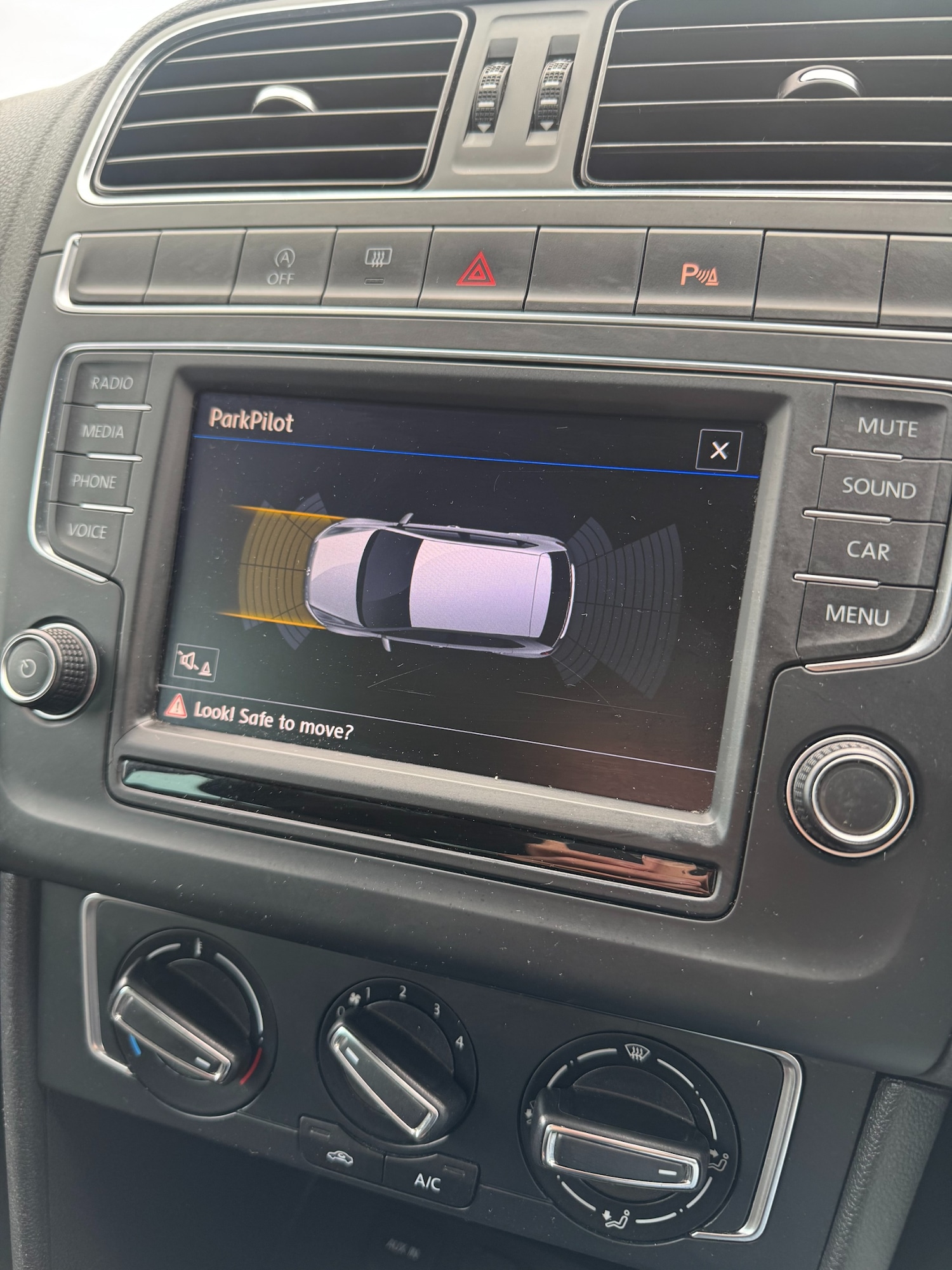 Used Volkswagen Polo 2017 for sale - 77732896: Photo 22