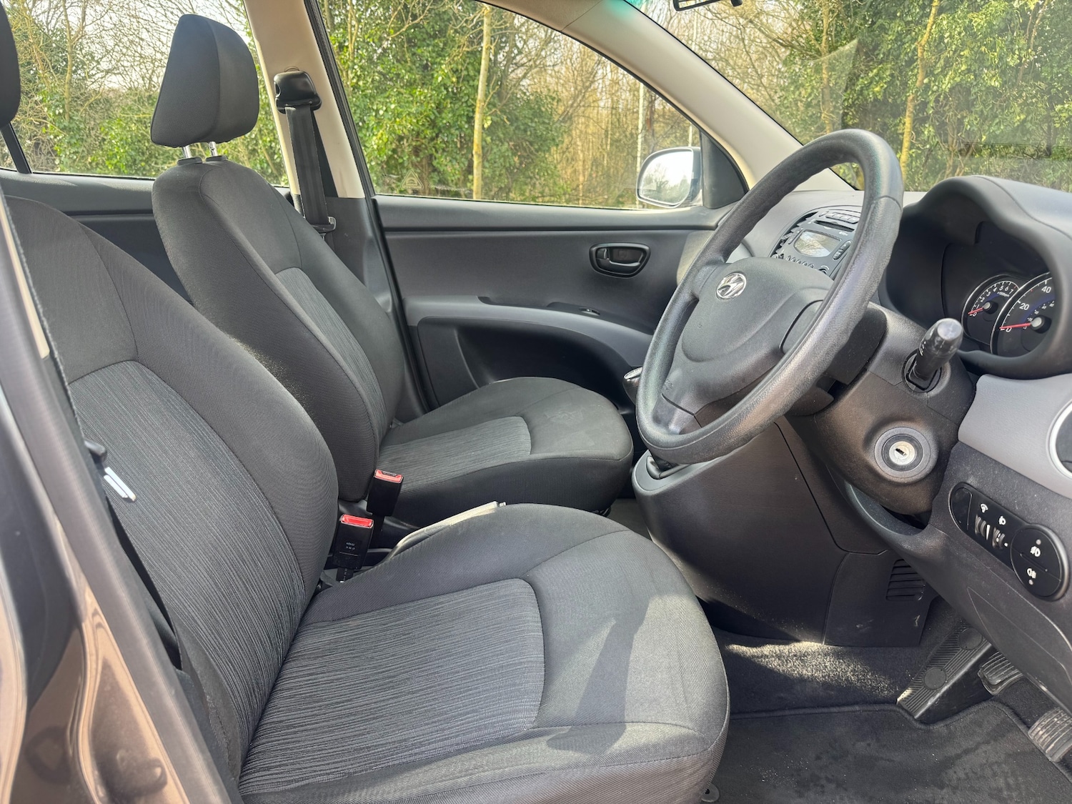 Used Hyundai i10 2012 for sale - 77662671: Photo 21