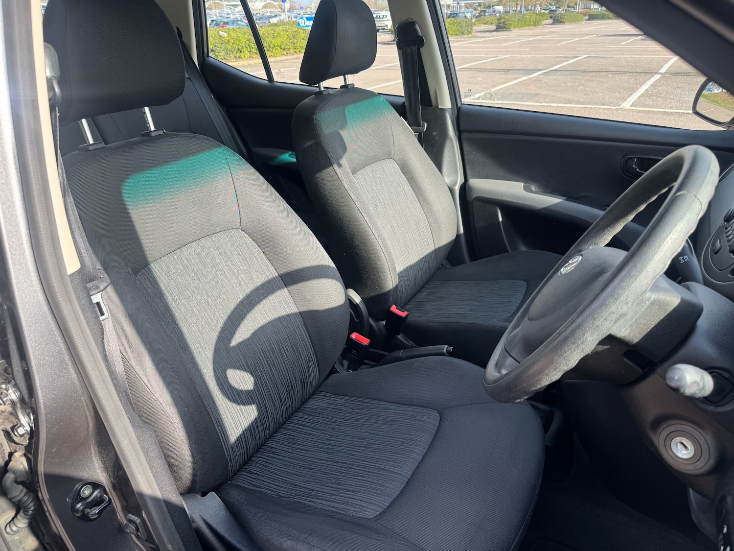 Used Hyundai i10 2012 for sale - 77662671: Photo 23