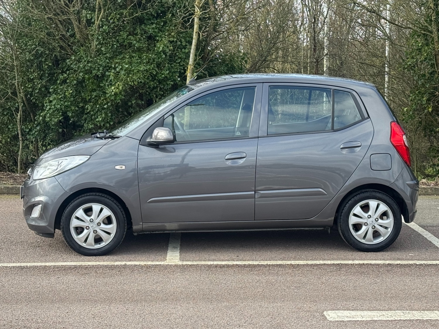 Used Hyundai i10 2012 for sale - 77662671: Photo 4