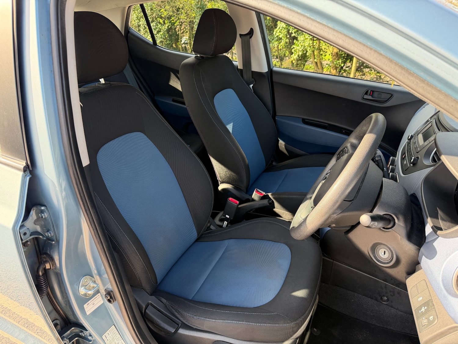 Used Hyundai i10 2015 for sale - 77888972: Photo 24