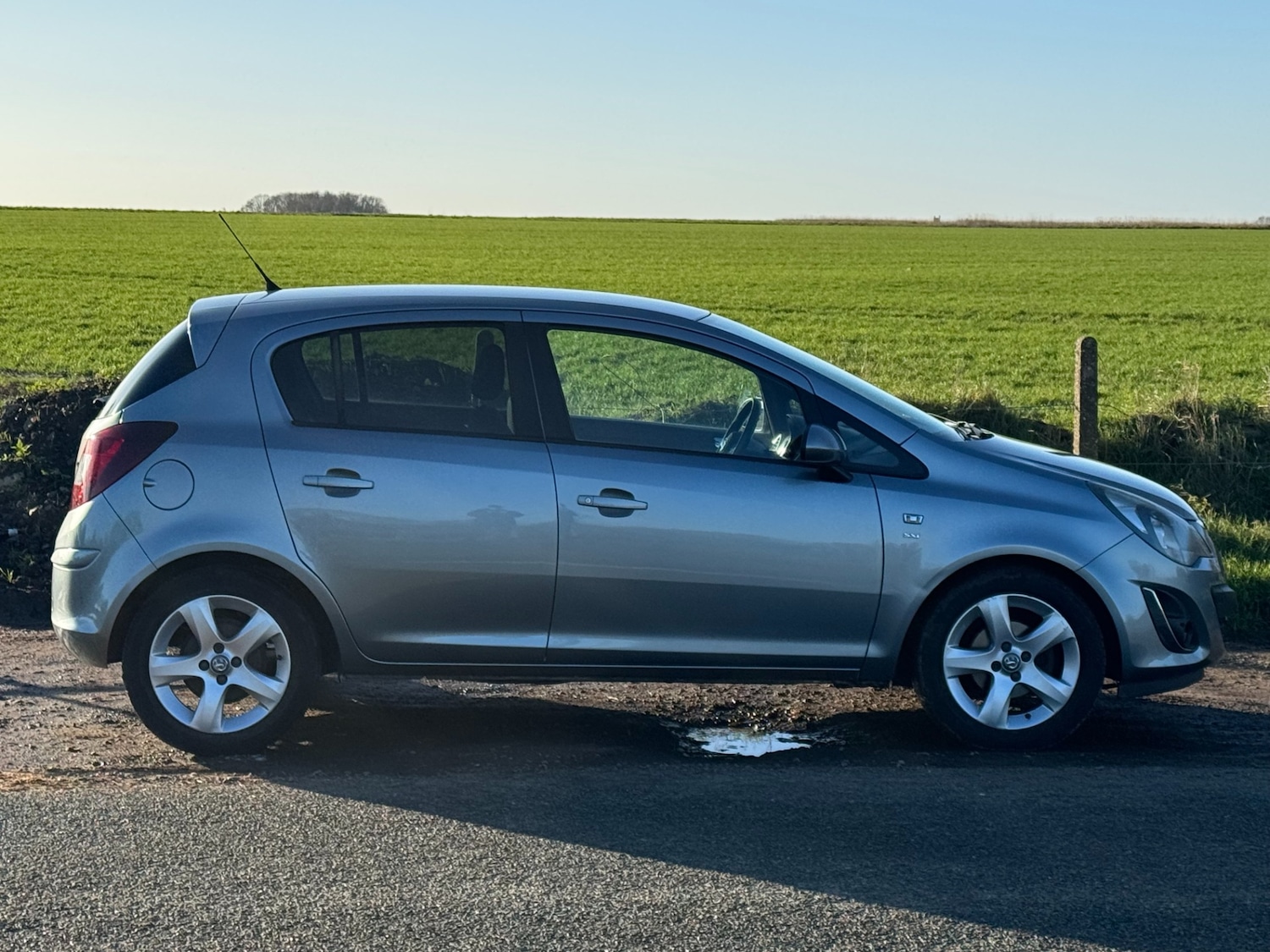 Used Vauxhall Corsa 2012 for sale - 77476663: Photo 4