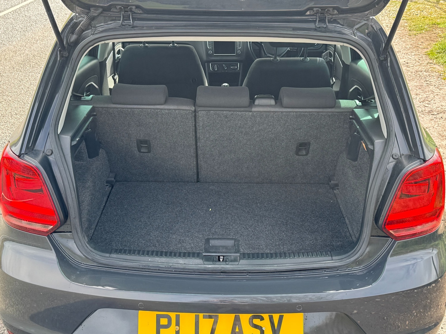 Used Volkswagen Polo 2017 for sale - 77187261: Photo 18