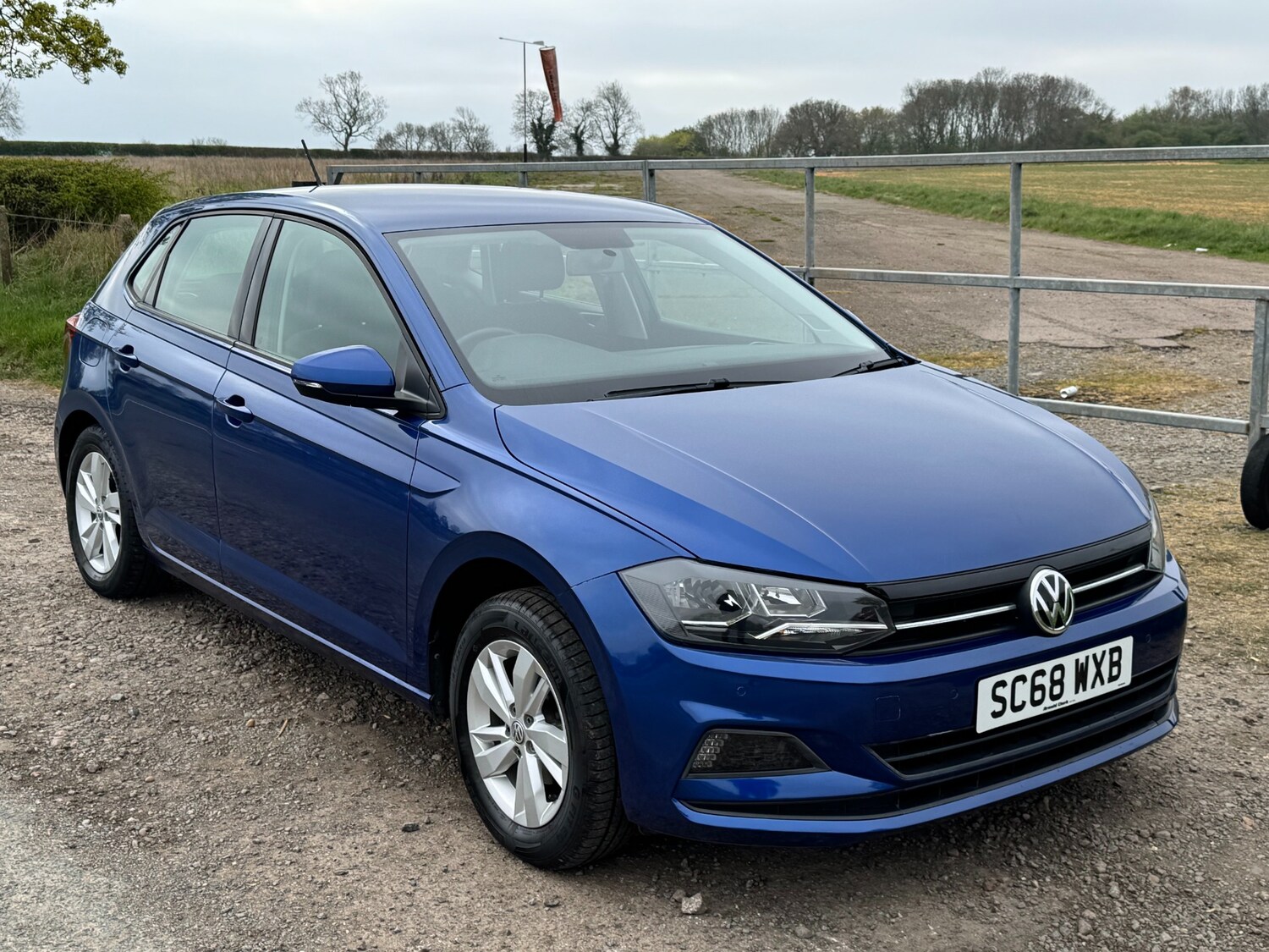 Used Volkswagen Polo 2019 for sale - 76924174: Photo 3