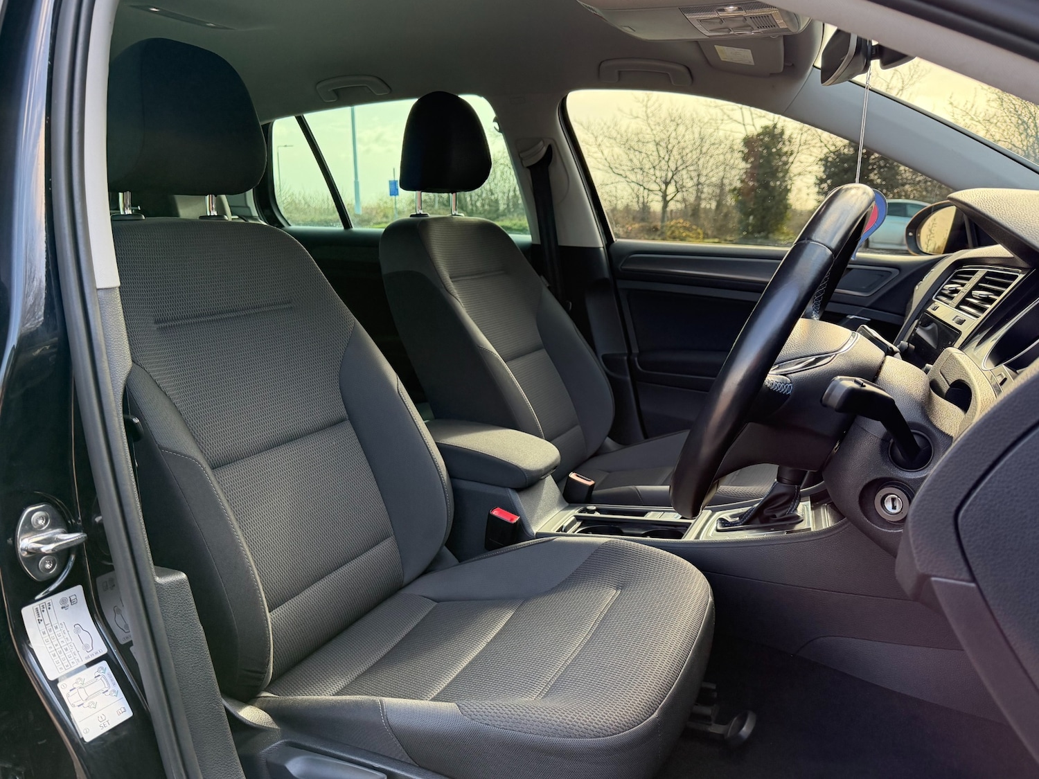 Used Volkswagen Golf 2020 for sale - 77878391: Photo 24