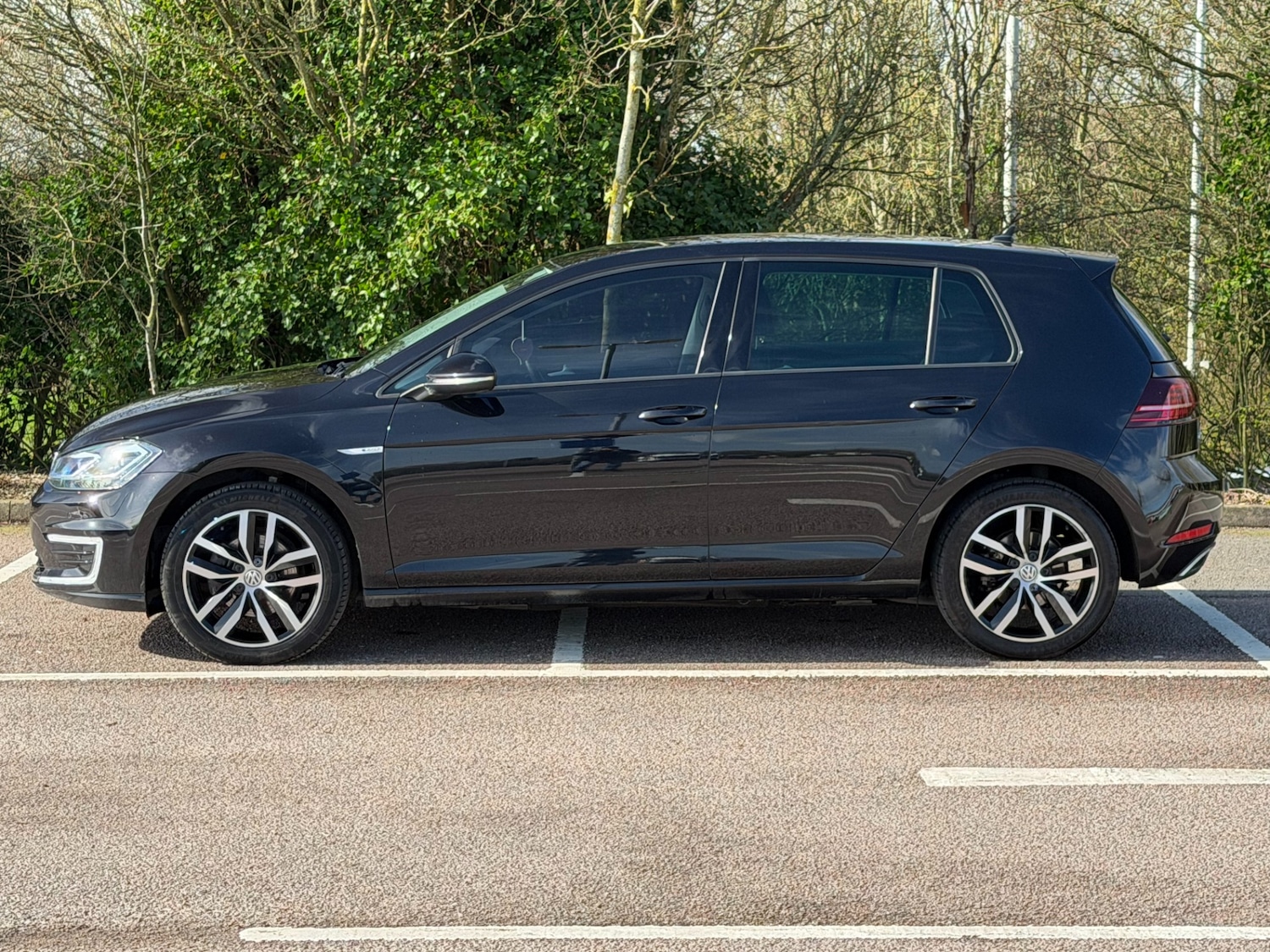 Used Volkswagen Golf 2020 for sale - 77878391: Photo 4