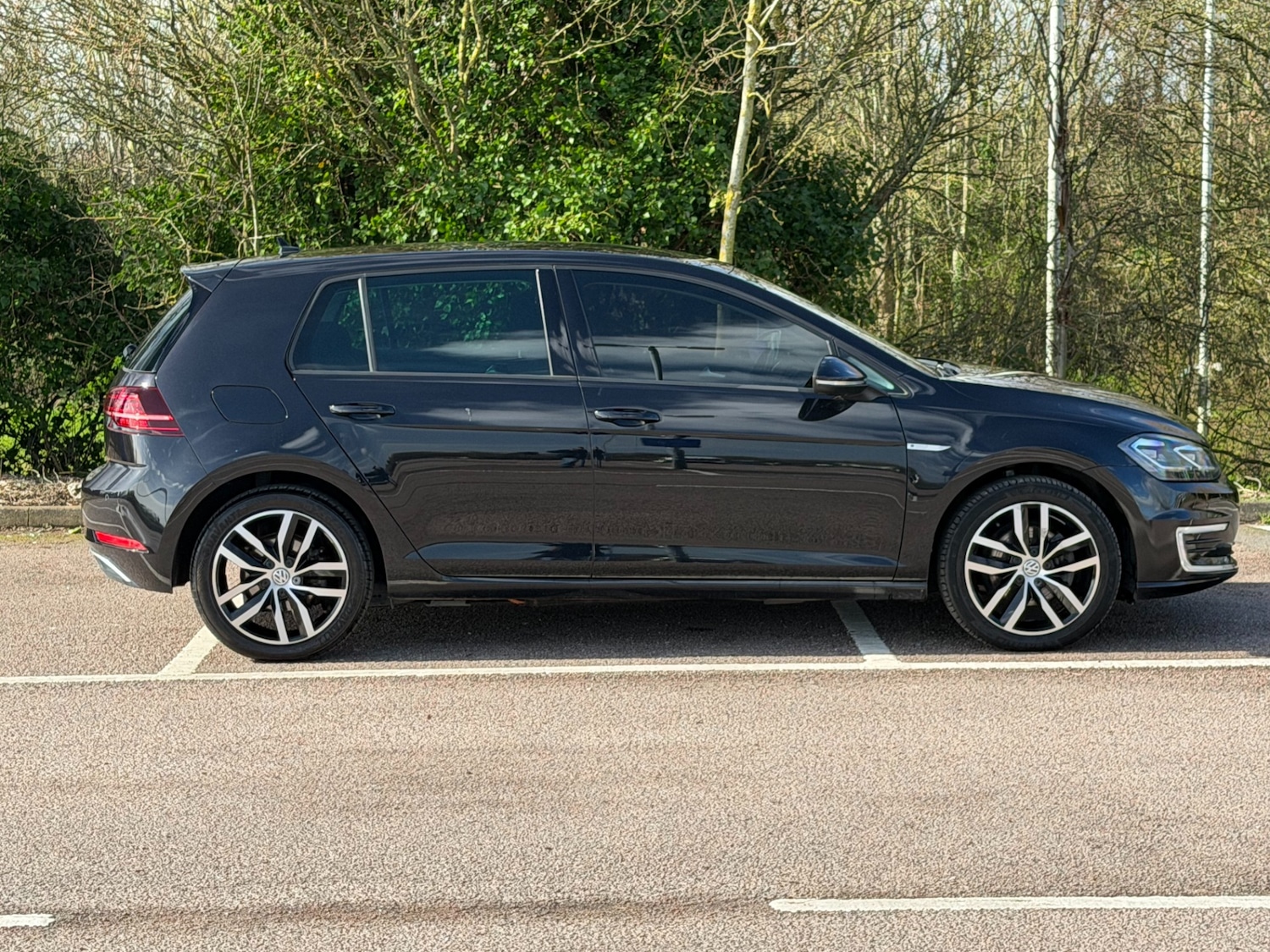 Used Volkswagen Golf 2020 for sale - 77878391: Photo 8
