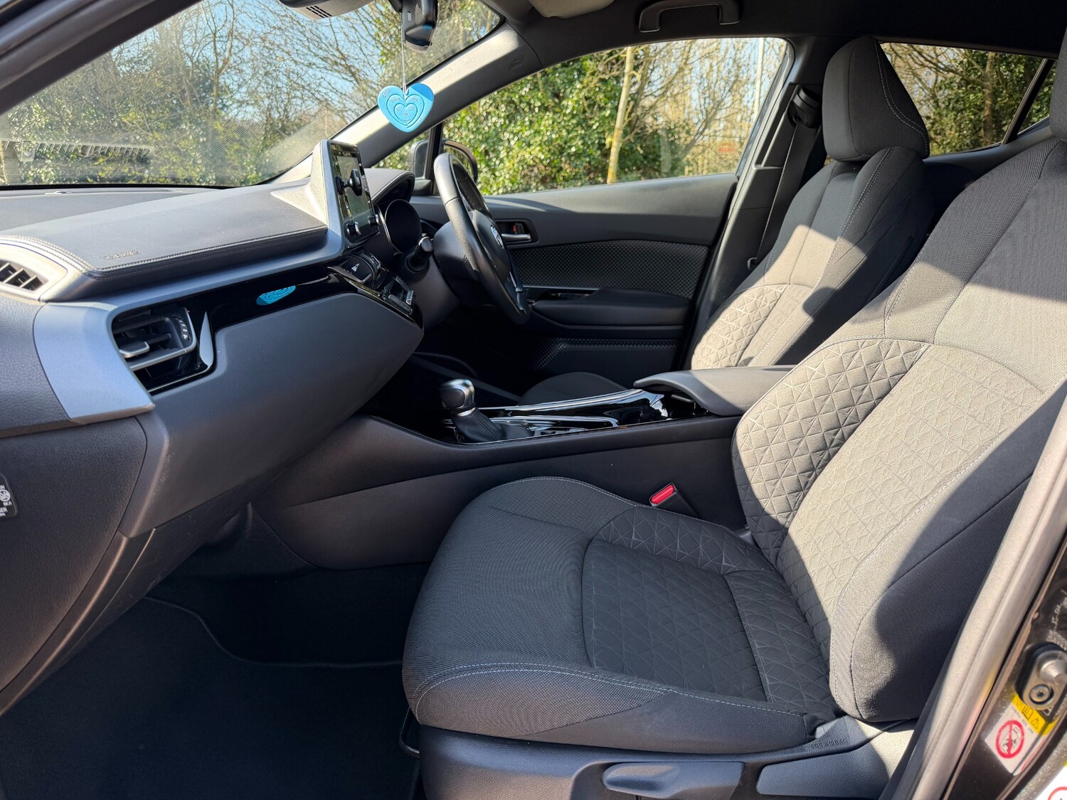 Used Toyota C-HR 2020 for sale - 77889158: Photo 25