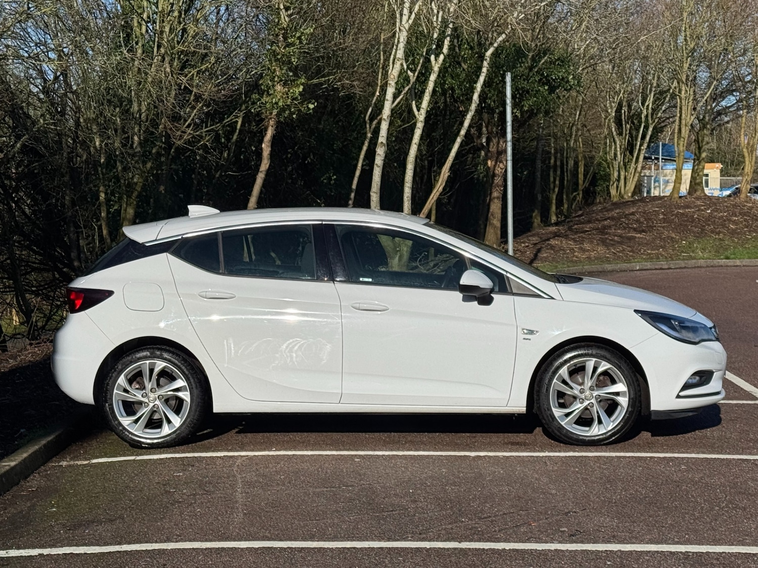 Used Vauxhall Astra 2017 for sale - 77556898: Photo 2