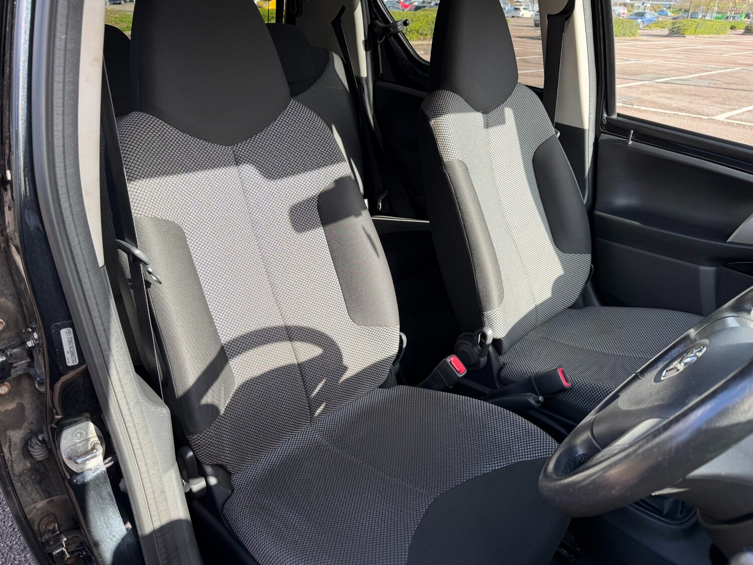 Used Toyota AYGO 2012 for sale - 77837236: Photo 22