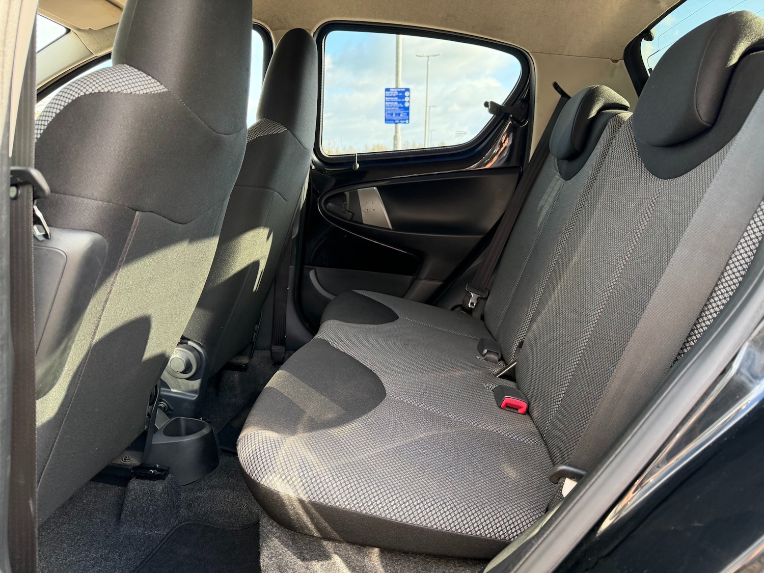 Used Toyota AYGO 2012 for sale - 77837236: Photo 26