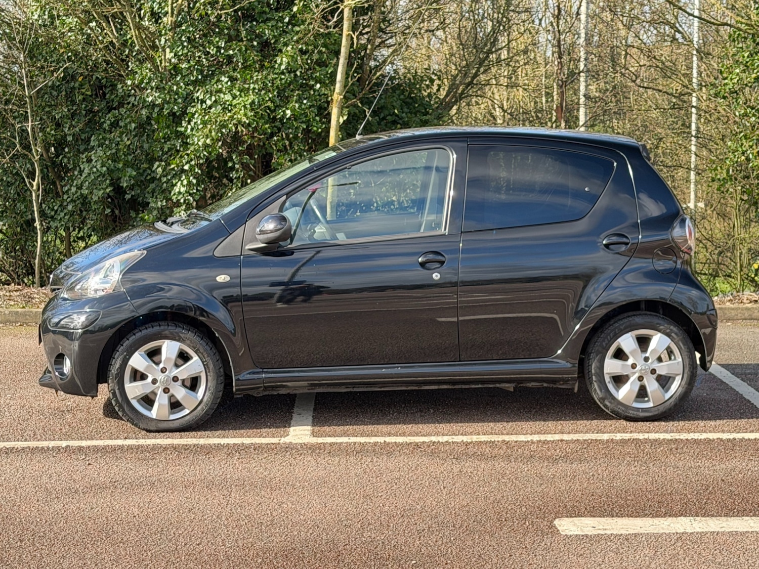 Used Toyota AYGO 2012 for sale - 77837236: Photo 4