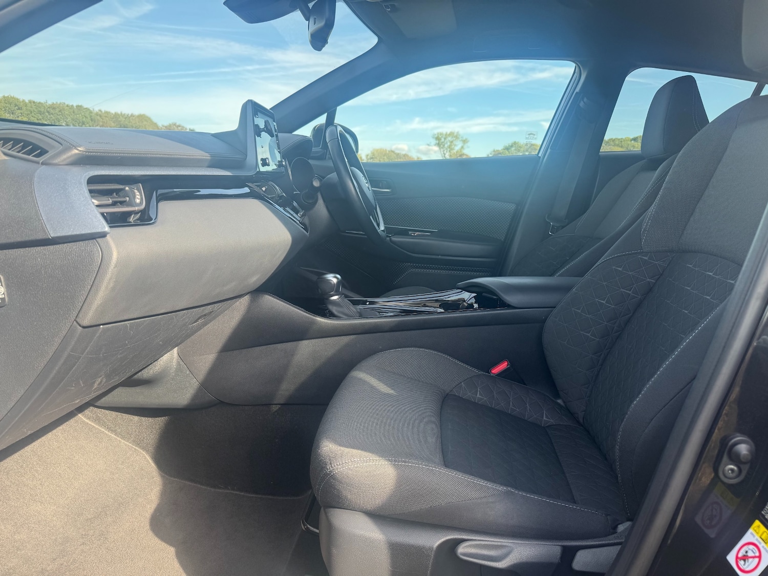 Used Toyota C-HR 2020 for sale - 77475650: Photo 26