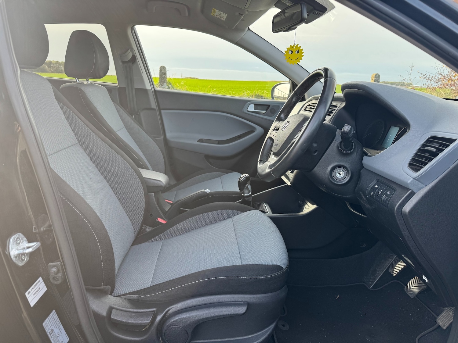 Used Hyundai i20 2015 for sale - 76921976: Photo 23