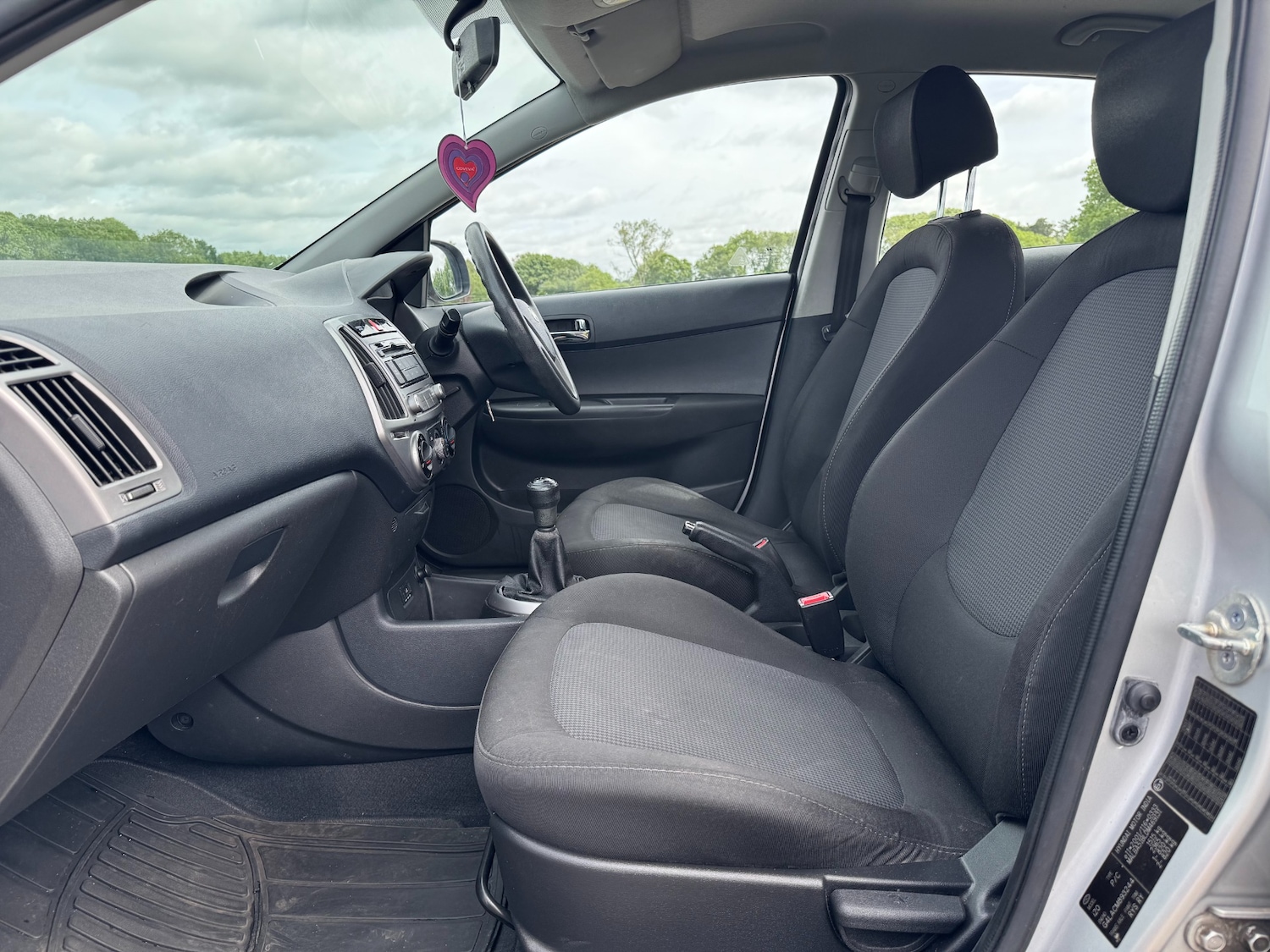 Used Hyundai i20 2013 for sale - 76921995: Photo 27