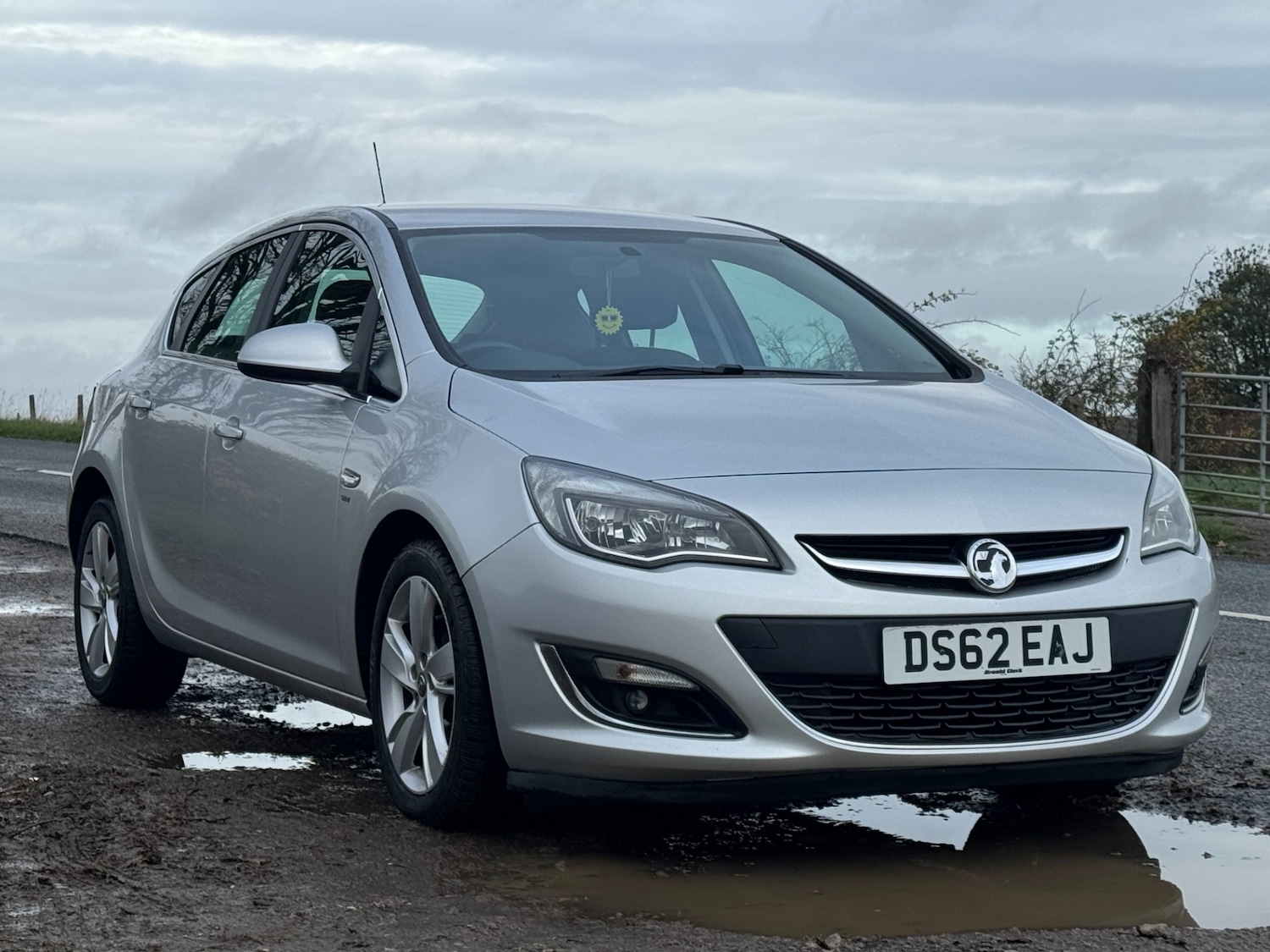Used Vauxhall Astra 2013 for sale - 76533936: Photo 11
